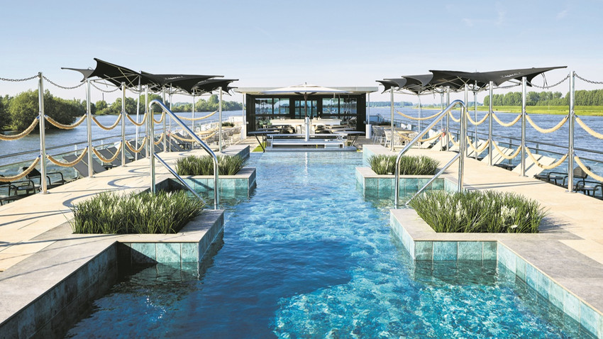 Geminin sonsuzluk havuzu.