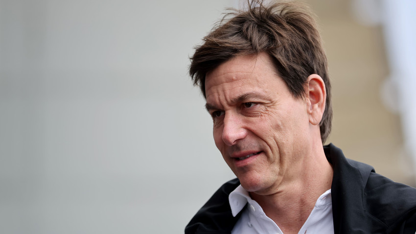Mercedes F1’in CEO’su Wolff, hisselerini 6 milyar dolar değerlemeyle satıyor
