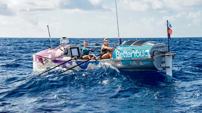 Pasifik Okyanusu’nu kürekle geçip tarih yazdılar