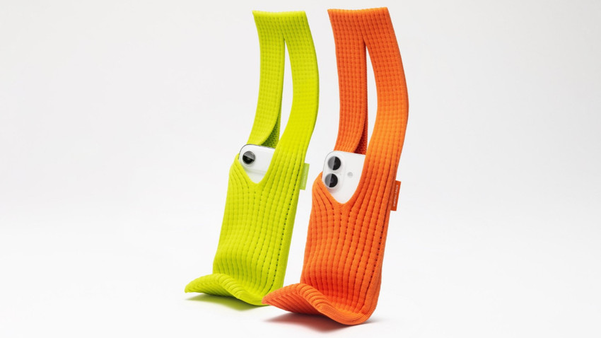 Apple'ın 229 dolarlık iPhone çorabı tükendi: Çin'de 6 dolardan sahte ürünler piyasaya çıktı