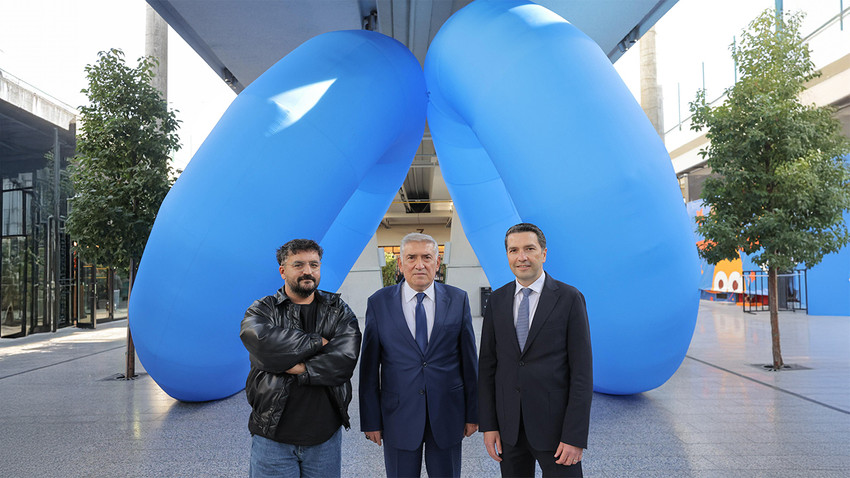 Mavi Yeryüzü: Diyabetin evrensel simgesine sanatsal bir bakış