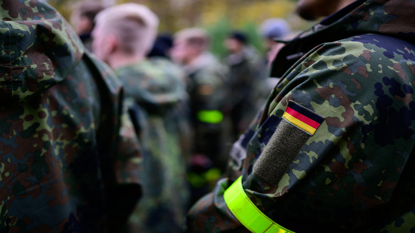 Alman ordusu Berlin'de savaş tatbikatı düzenliyor