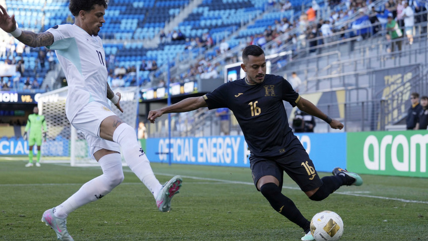 150 bin nüfuslu Curaçao Dünya Kupasına katıldı: Teknik direktörü eski Fenerbahçeli Dick Advocaat