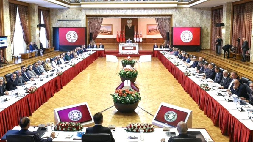 DEM Parti heyeti İmralı'ya gitti