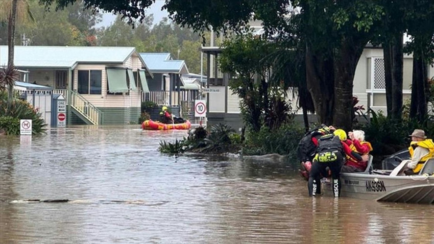 Avustralya'da tropikal siklon etkili oldu: Binlerce ev ve iş yeri elektriksiz kaldı