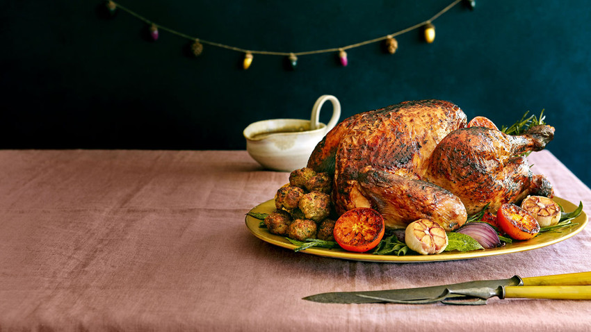 Işıltılı yılbaşı sofrası için yemek tarifleri