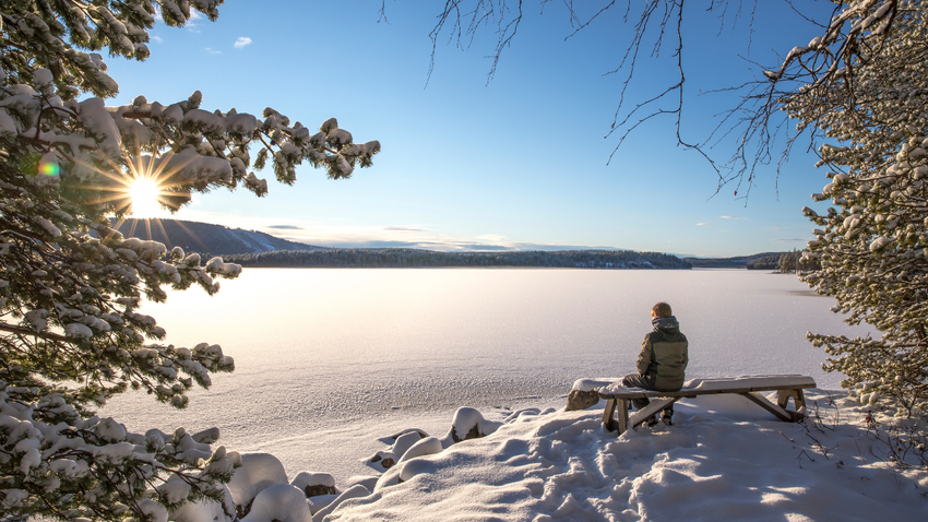 Karanlık gökyüzü ve derin sessizlik: İsveç gezginleri can sıkıntısına davet ediyor