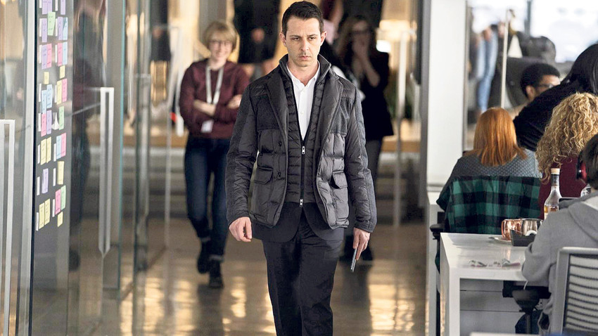 “Succession”da Kendall Roy’un şişme montu.