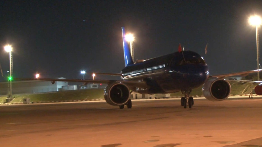 Papa’nın uçağı için teknisyen geldi, yazılım yüklemesi yapılacak