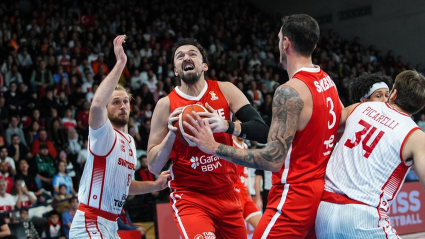 Dünya Kupası Avrupa elemeleri: İsviçre'de farklı kazanan 12 Dev Adam ikide iki yaptı