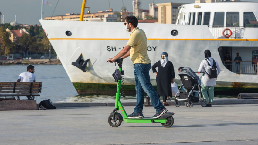 Konum paylaşımı, coğrafi çitleme ve yerli üretim şartı: E-scooter yönetmeliği değişti
