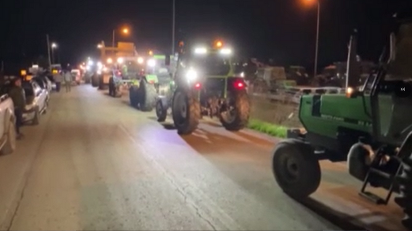 Yunanistan’da çiftçiler İpsala Sınır Kapısı’nı kapattı