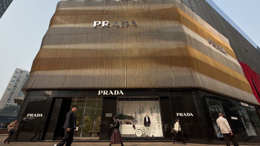 Givency, Prada, Gucci: 13 lüks marka Çinli işçileri sömürmekle suçlanıyor