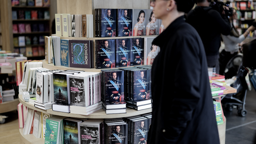 Dev kitap zinciri: Yapay zekayla üretilen kitapları satarız