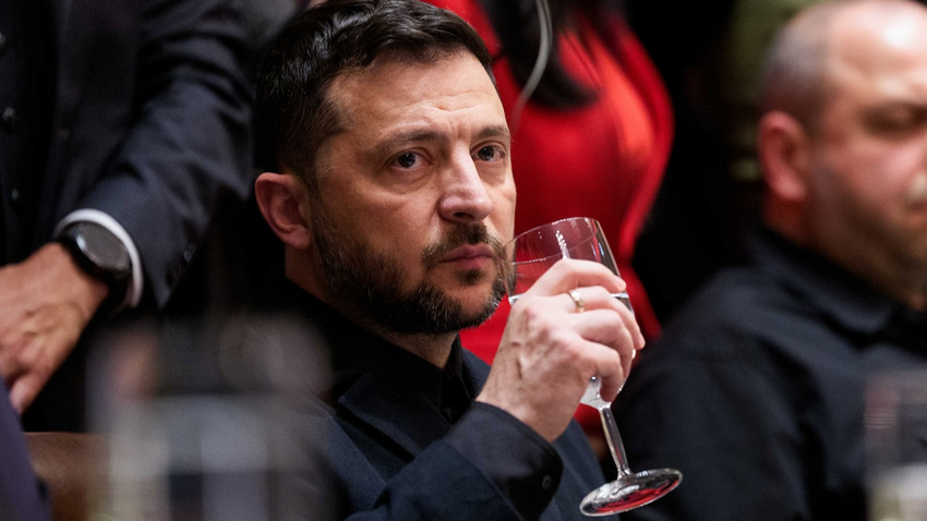 Zelenski'nin İrlanda'ya iniş rotasında dört askeri dron tespit edildi