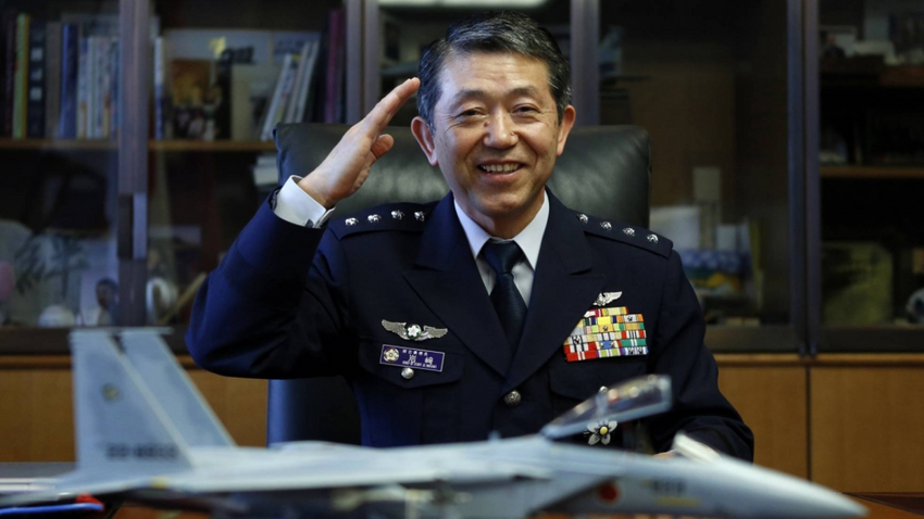 Çin, Japonya'nın eski Genelkurmay Başkanı'nı yaptırım listesine aldı