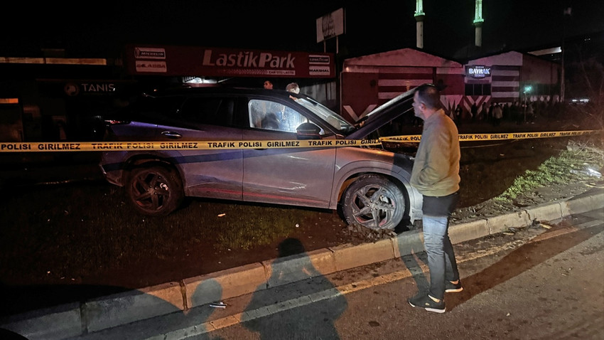 Mersin'de katliam gibi kaza: TIR'ı sollamaya çalışırken yayalara çarptı, ikisi çocuk üç kişi hayatını kaybetti