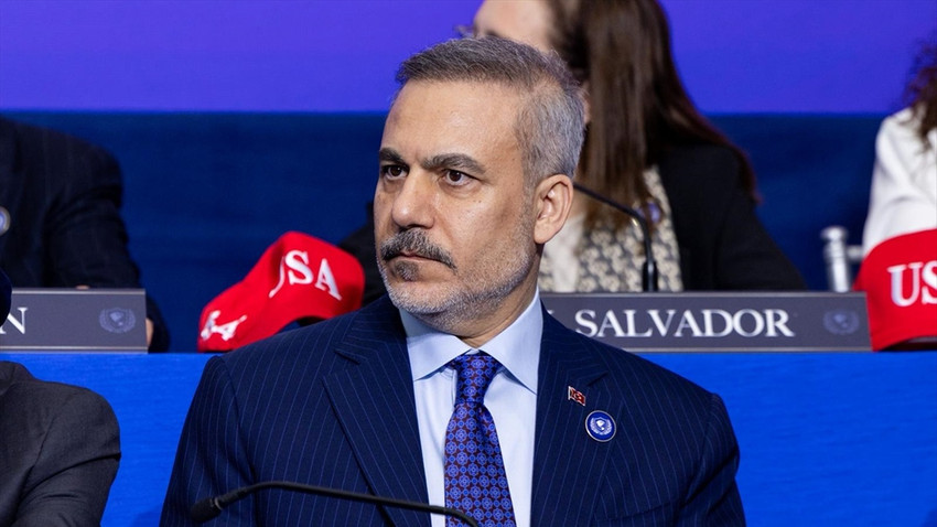 Dışişleri Bakanı Fidan: İran'ın ayrım yapmadan Körfez ülkelerini bombalaması inanılmaz yanlış bir strateji