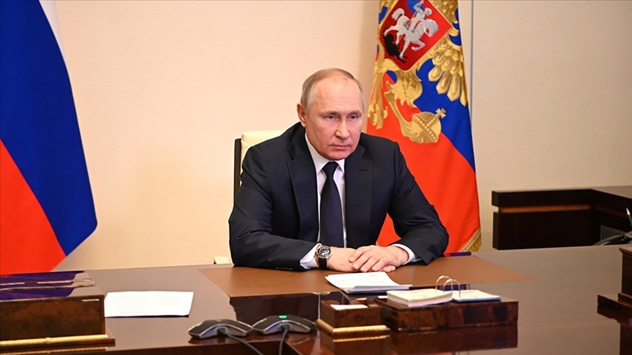 Putin: Rusya dost olmayan ülkelere doğal gazı rubleyle satacak