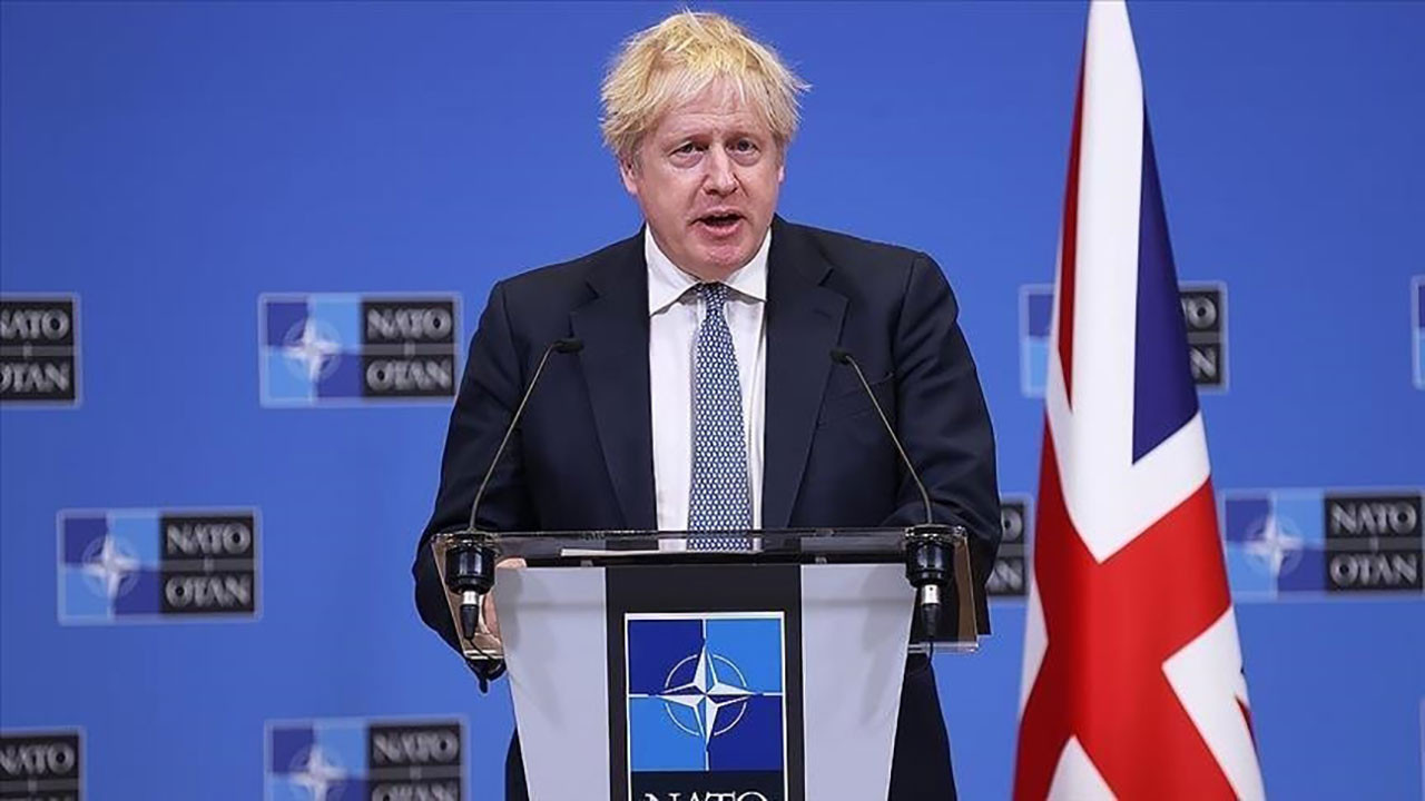 İngiltere Başbakanı Johnson: Putin barbarlığın eşiğini çoktan aştı