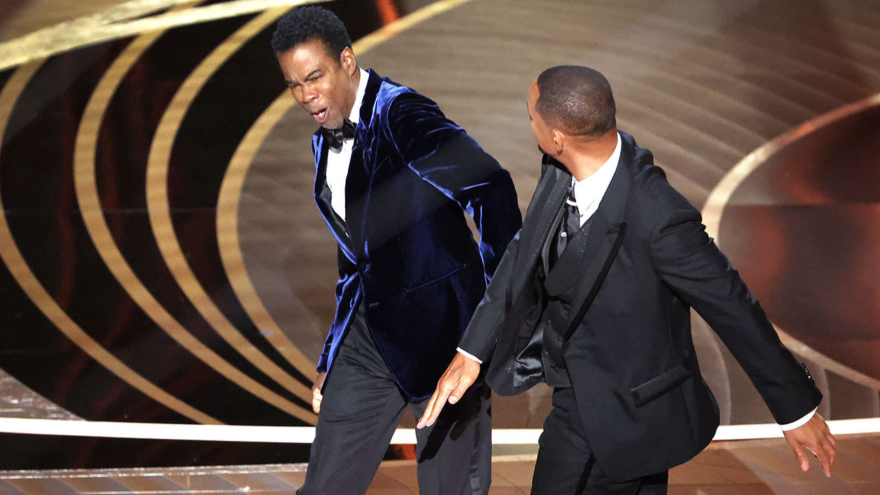 Will Smith, Oscar töreninde komedyen Chris Rock'a tokat attı