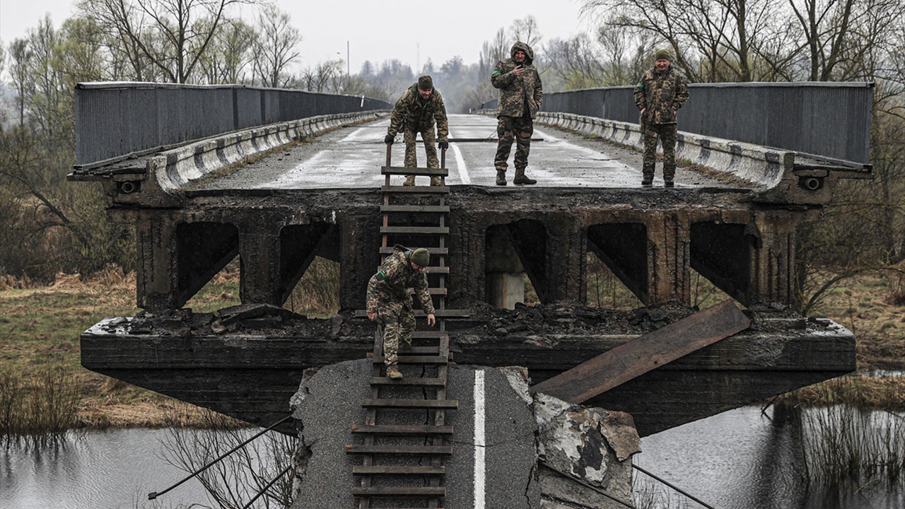 Mariupol düşüyor artık ana cephe Donbas