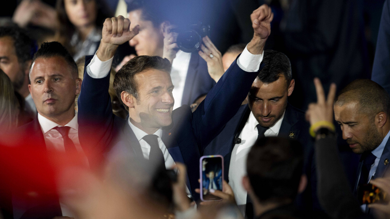 Tekrar cumhurbaşkanı seçilen Macron oyunu iki katına çıkardı