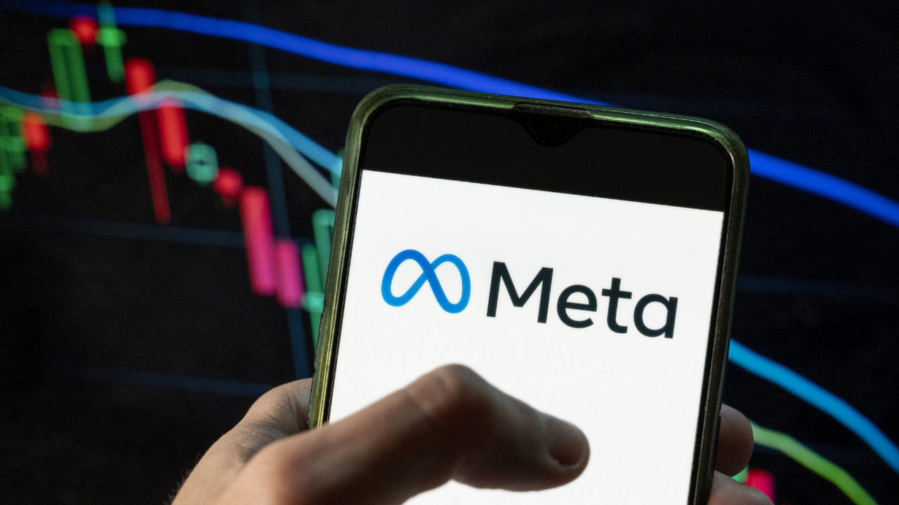 Meta 10 yılın en yavaş gelir artışını bildirdi