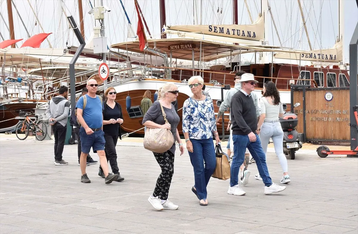 Bodrum'a gelen Malta bayraklı kruvaziyer binden fazla turist getirdi