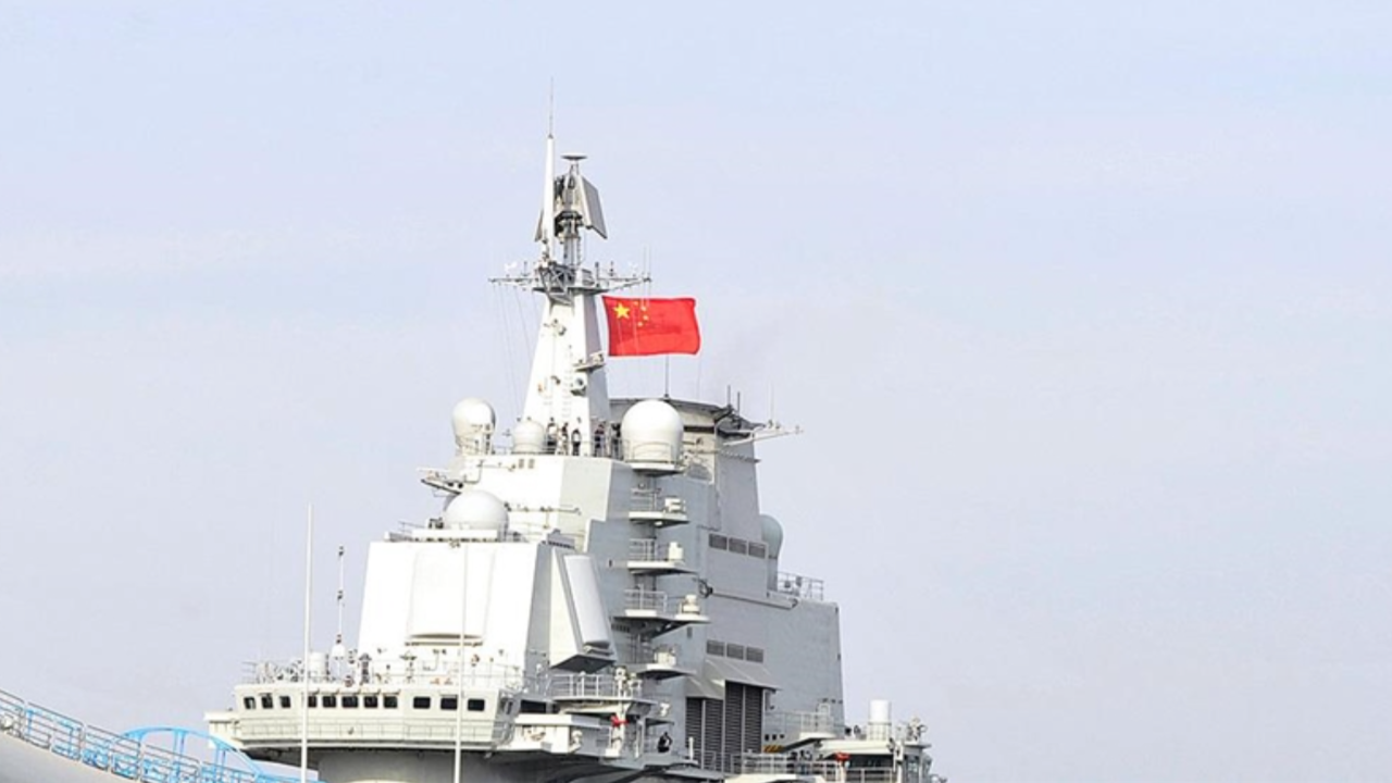 Çin uçak gemisi, 7 parçalık filoyla Pasifik Okyanusu'na açıldı