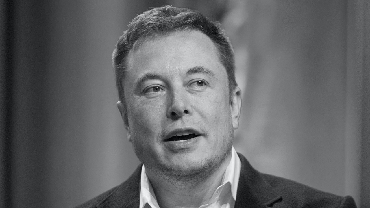 Elon Musk'ı eleştiren SpaceX çalışanlarının kovulduğu iddia ediliyor