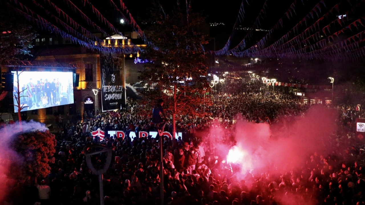 New York Times Trabzonspor’un şampiyonluğunu yazdı: Bitmeyen kutlamalar