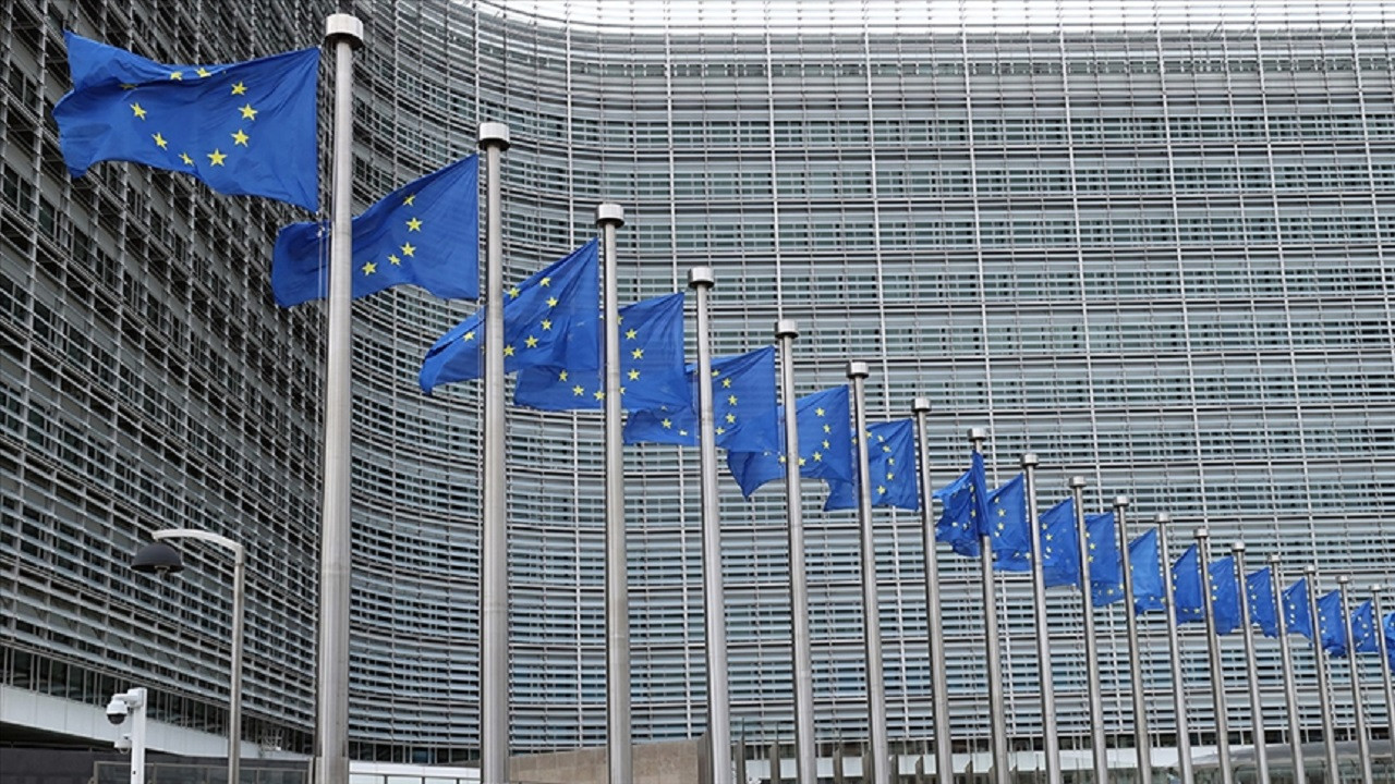 Avrupa Birliği Komisyonu enflasyon beklentisini yükseltti