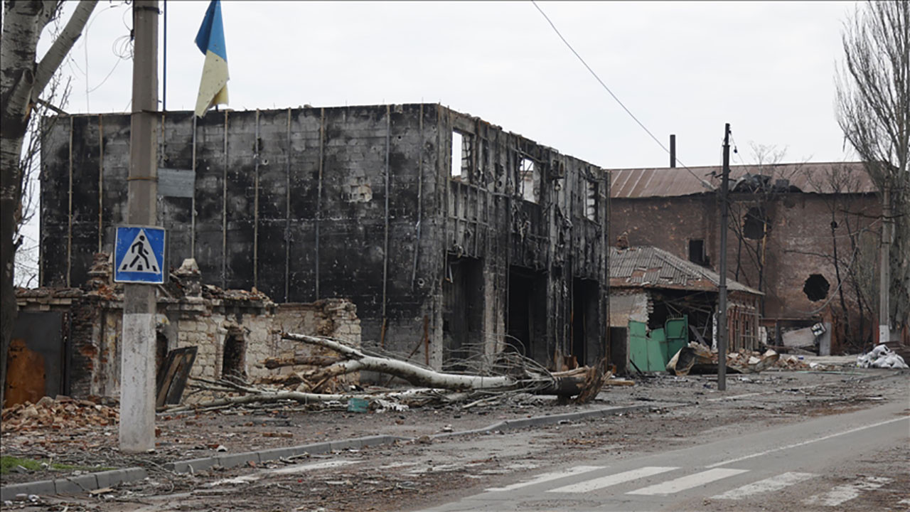 Ruslar Mariupol’ü aldı, teslim olma şartları belli değil