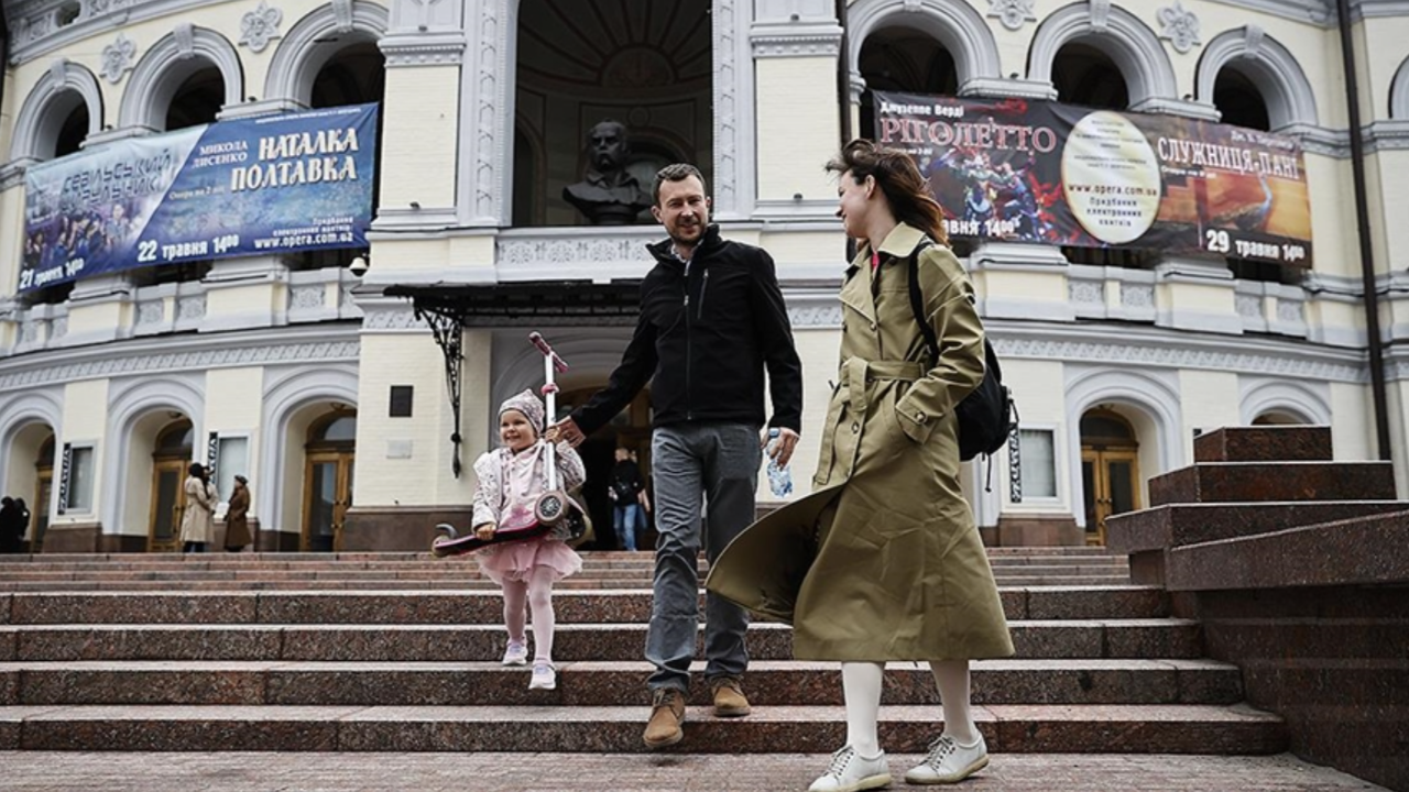 Ukrayna'nın başkenti Kiev'deki opera tiyatrosu tekrar faaliyete geçti