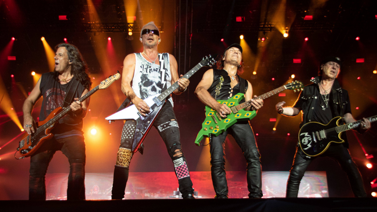 Scorpions Rusya'yı romantik kılmamak için Wind of Change'in sözlerini değiştirdi
