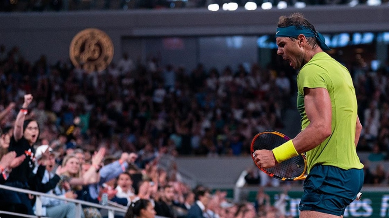 Fransa Açık'ta Zverev sakatlandı, Nadal finale çıktı