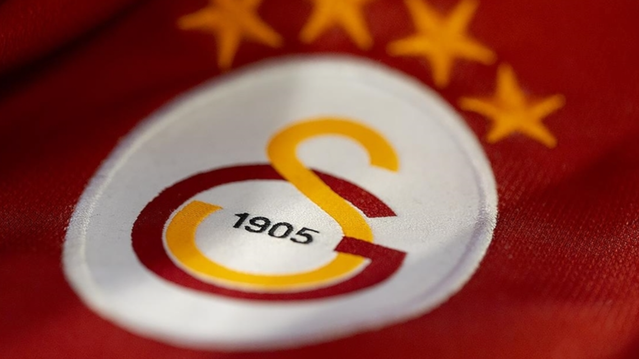 Galatasaray'da sportif direktör Sensibile ile yollar ayrıldı, futbol direktörü Cenk Ergün oldu