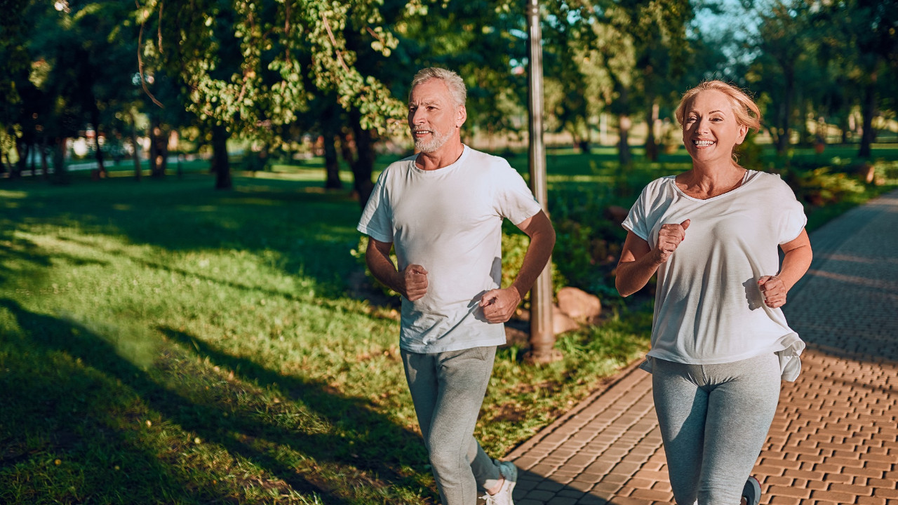 Daha sağlıklı ve daha uzun bir yaşam için 60'larınızda yapmanız gereken 7 basit değişiklik