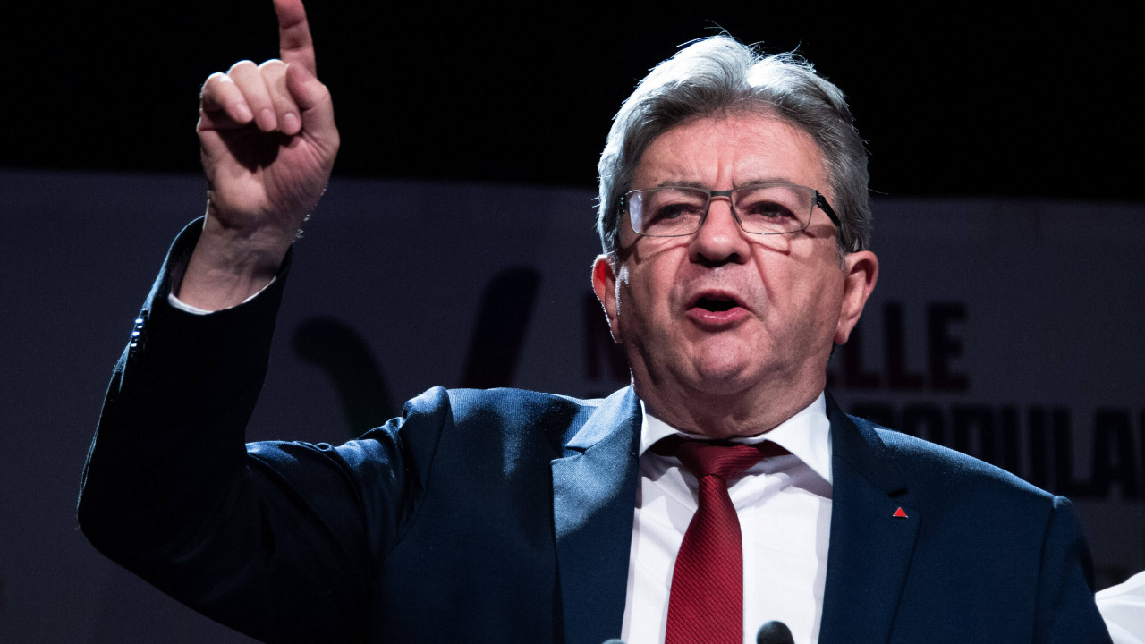 Mélenchon’un NUPES koalisyonu  parlamento seçiminden zaferle çıktı