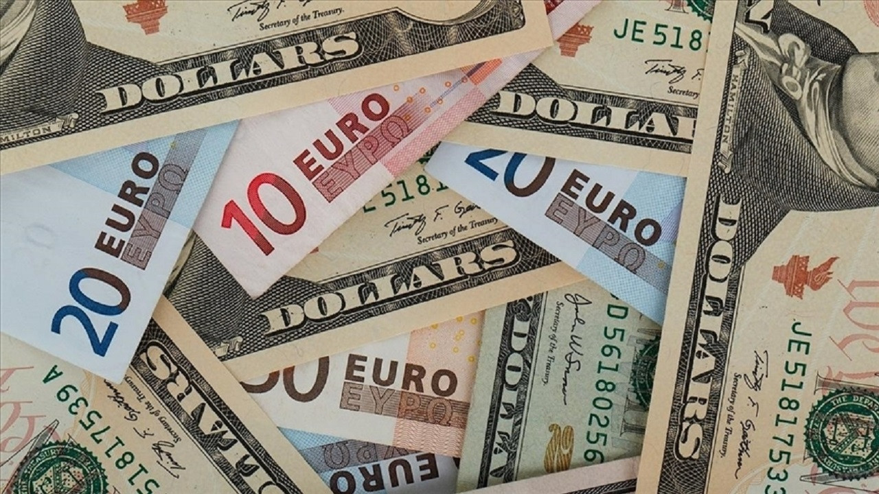 Euro/dolar paritesi 2002 yılından bu yana ilk kez 1 seviyesinin altını gördü
