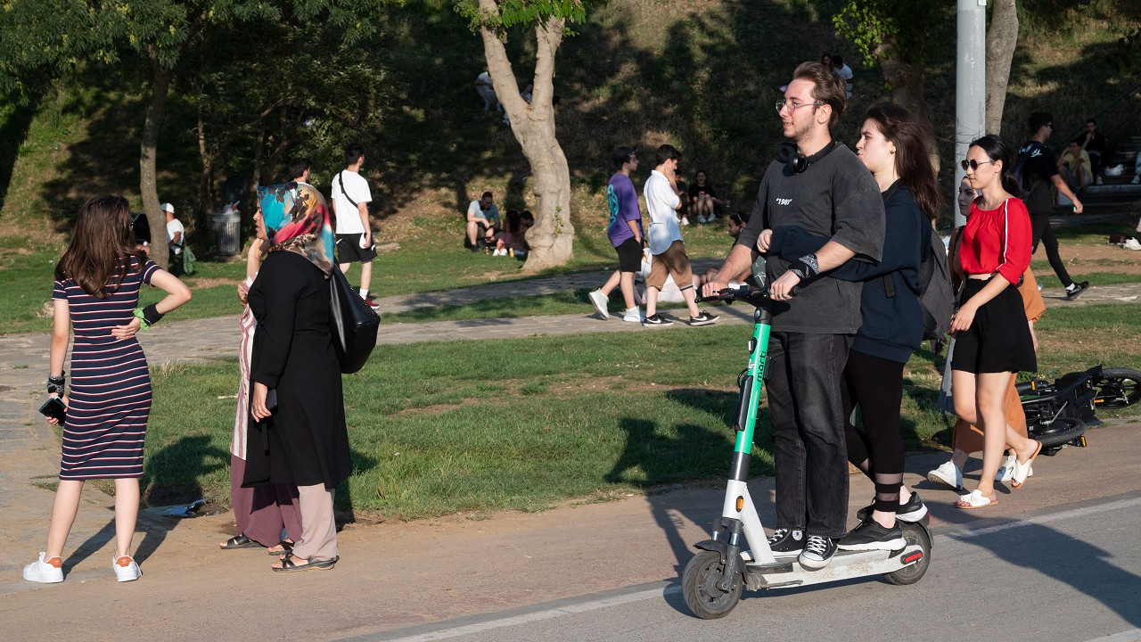 İstanbul'da scooterların park sorununa 'scooter park' projesi