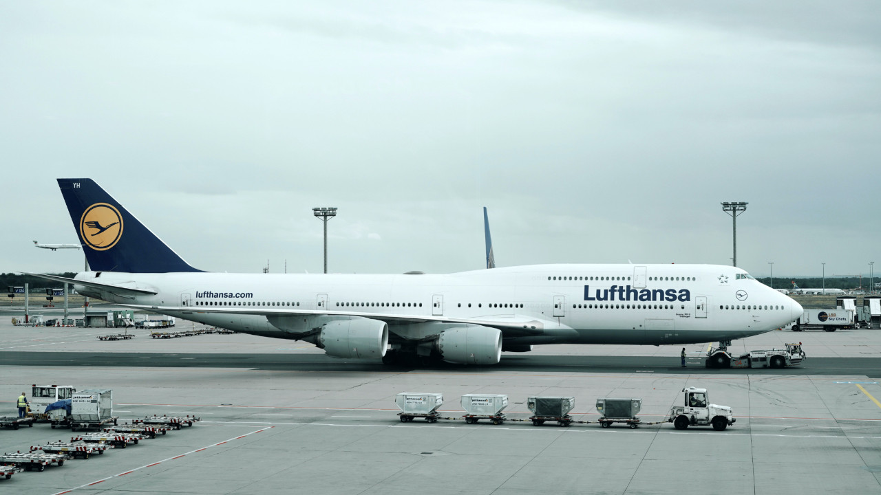 Greve giden Lufthansa çalışanları ücretlerinin enflasyon oranında zam istiyor