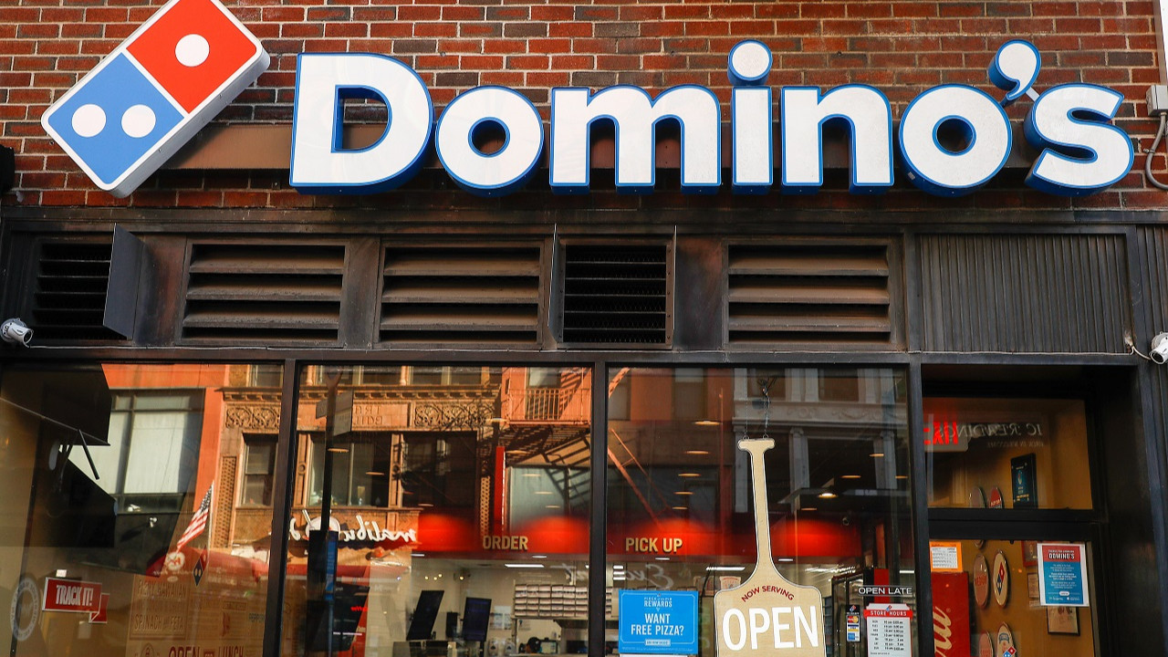 Fast food devi Domino's, pizzanın doğduğu yer olan İtalya’dan çekildi