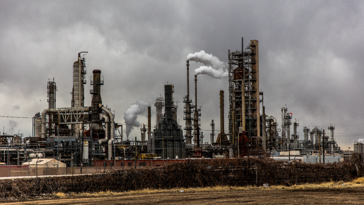 Küresel petrol şirketlerinin iklim senaryoları Paris Anlaşması hedefleriyle uyumsuz bulundu