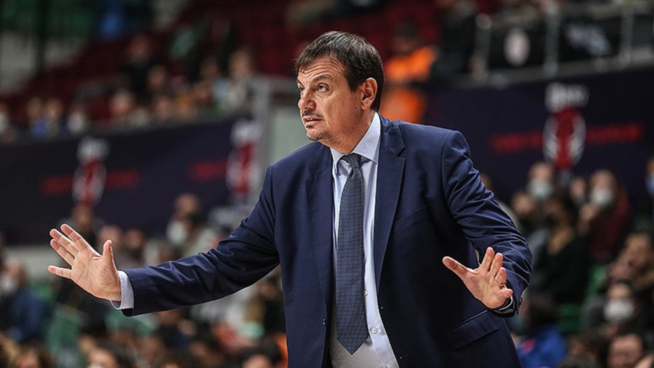 A Milli Basketbol Takımı Başantrenörü Ergin Ataman'dan Gürcistan maçında yaşananlara tepki