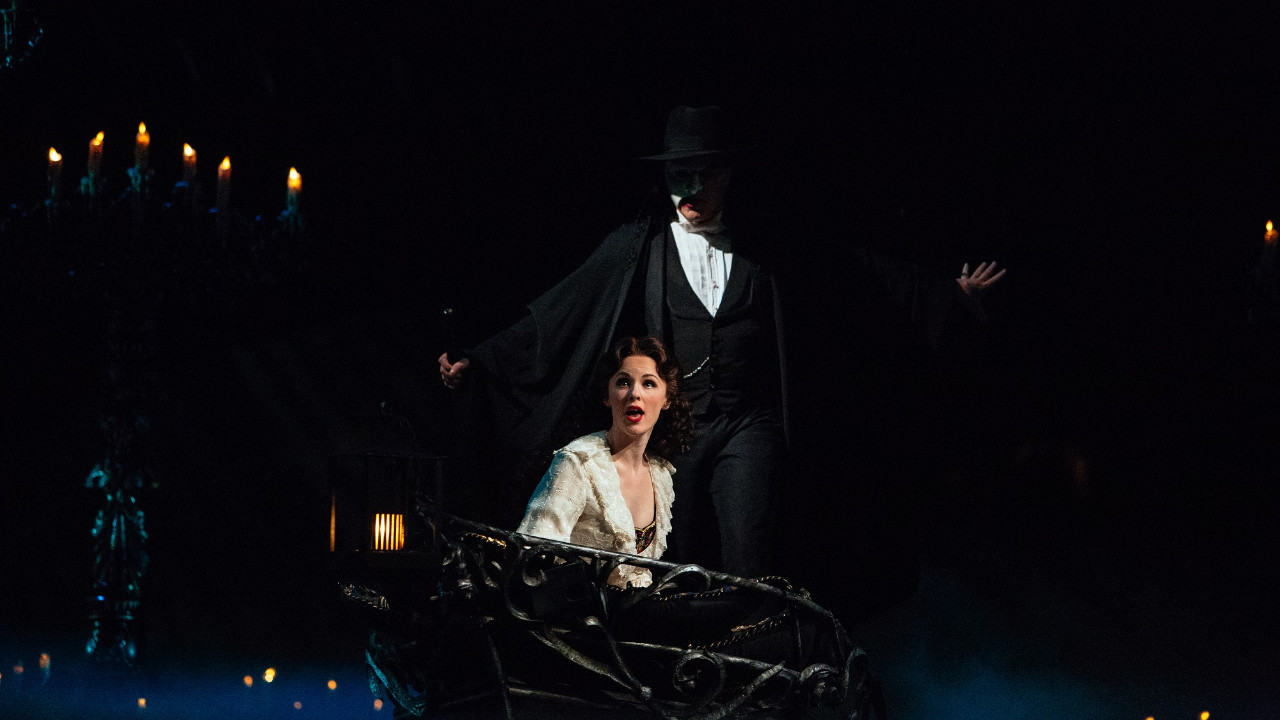 Broadway’in en uzun sergilenen müzikali Operadaki Hayalet 35 yıl sonra sahneye veda ediyor