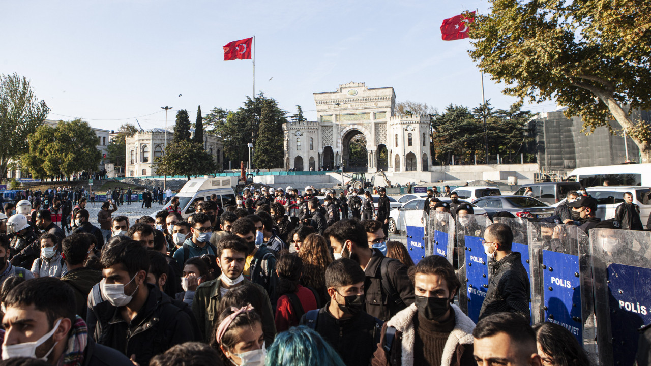 Arşiv: İstanbul Üniversitesi önünde eylem (2021)