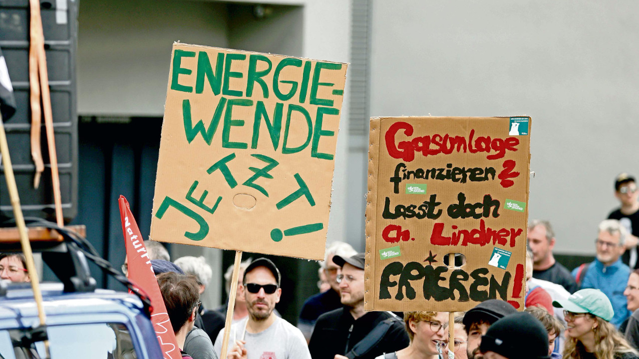 Almanya'da son dönemde artan enerji fiyatlarına karşı eylemler düzenleniyor