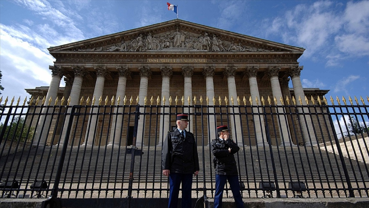 Fransa Ulusal Meclisi, cinsel taciz ve şiddet vakaları ile gündemde